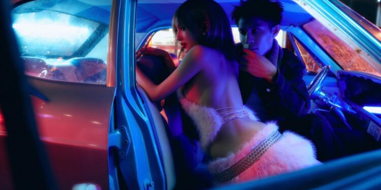 LEXXY khoe vẻ đẹp quyến rũ, tự tin trong EP đầu tay “Flexxy”