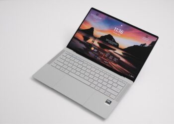 Đánh giá ASUS ExpertBook Ultra: Với mức giá 100 triệu – Có định nghĩa lại laptop doanh nghiệp cao cấp?