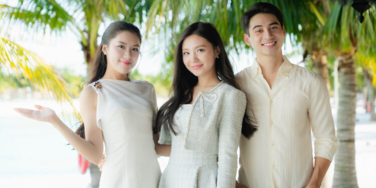 HOA HẬU PHAN PHƯƠNG OANH, NAM VƯƠNG TUẤN NGỌC HỘ TỐNG CHỦ TỊCH MISS WORLD KHẢO SÁT VIỆT NAM 