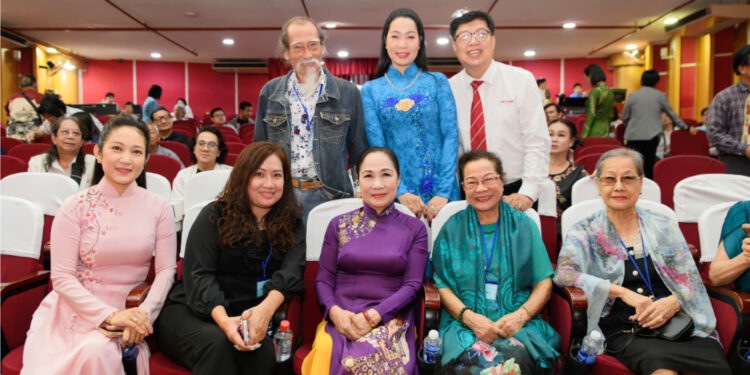 NSND Trịnh Kim Chi giữ cương vị nữ Chủ tịch đầu tiên của Hội Sân khấu TP. HCM