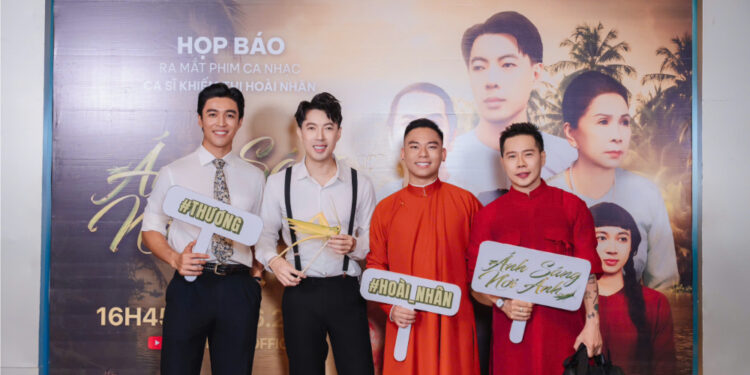 Kris chọn làm nhà sản xuất để  “Ánh sáng nơi anh” là tiếng nói vượt qua định kiến