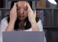 Đừng xem nhẹ những cơn đau đầu kéo dài   