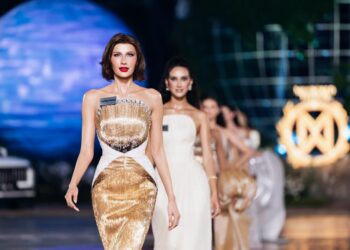 111 thí sinh Miss World trình diễn 5 bộ sưu tập bên biển