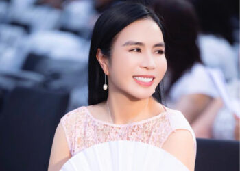 Doanh nhân Lưu Nga toả sáng tại Vietnam Beauty Fashion Fest 16: Dấu ấn cố vấn thời trang cùng thông điệp “The Green World”