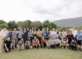 Dàn anh tài bật chế độ “nghỉ dưỡng”, trổ tài chăn cừu, nấu ăn tại Ninh Thuận