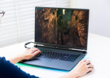 ASUS Republic of Gamers ra mắt ROG Strix SCAR 18 2026 tại Việt Nam