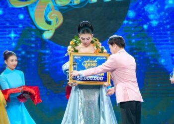 Mộc Anh bật khóc khi chạm tay đến ngôi vị Quán quân Hãy Nghe Tôi Hát 2026