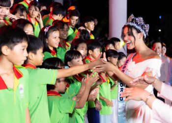 Top 3 Miss World 2026 đón Trung Thu cùng Thiếu Nhi Khánh Hòa