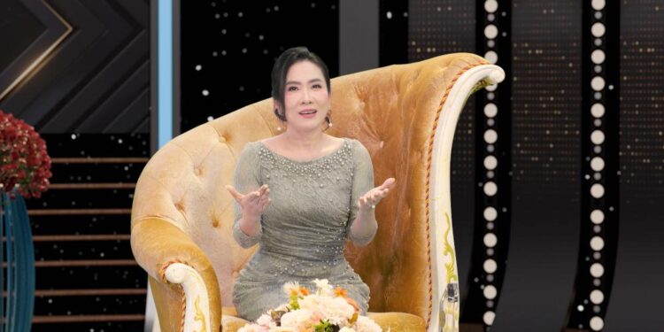 NSƯT Vân Khánh “Tôi học theo cái mới của giới trẻ nhưng biết lọc ra điều phù hợp”
