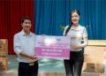 Á Hậu Lê Phương Khánh Như trao 10 máy vi tính và 1000 tập vở cho học sinh tại Khánh Hòa