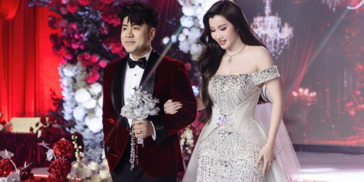 Đám cưới ngôn tình của Akira Phan và Phương MaiKa