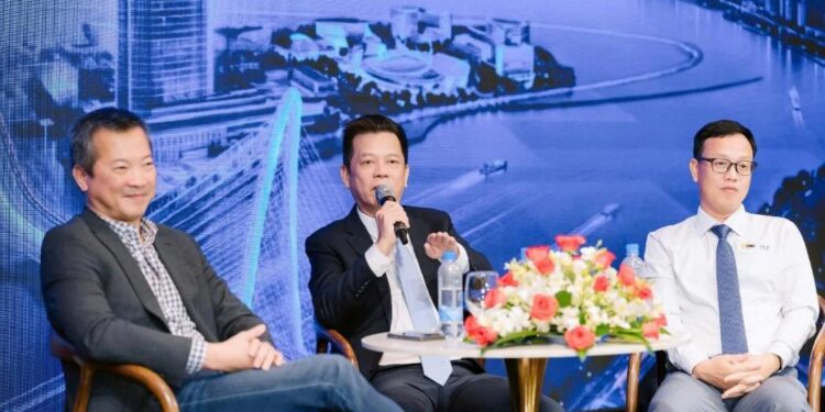 Tọa đàm phân tích thị trường Bất Động Sản-  Kỷ niệm 8 năm thành lập CLB Bất Động sản Vrec & Hrec và chúc mừng 22 năm ngày Doanh Nhân Việt Nam.
