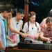 “Quán Nhà Haha” Tập 1: Mở đầu hành trình ở Huế, dàn Cast mê mẩn với ẩm thực cố đô