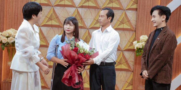 Không dám nghĩ sẽ kết hôn, người phụ nữ khuyết tật tìm thấy hạnh phúc từ một cuộc gặp gỡ