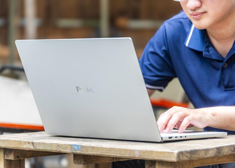 ASUS chính thức mở bán laptop đồ họa ProArt P16 với RTX Spark chuyên cho Agentic AI tại Việt Nam