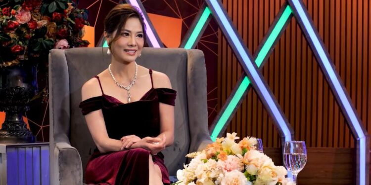 Ca sĩ Hồ Lệ Thu mượn bản hit “Để ta say” để kể lại câu chuyện của chính mình