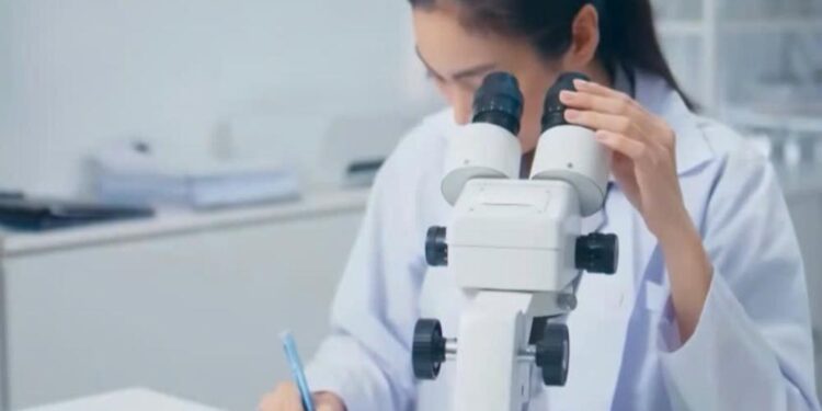 Lời Cảnh Báo: Cẩn trọng khi sử dụng dịch vụ lấy máu xét nghiệm tại nhà